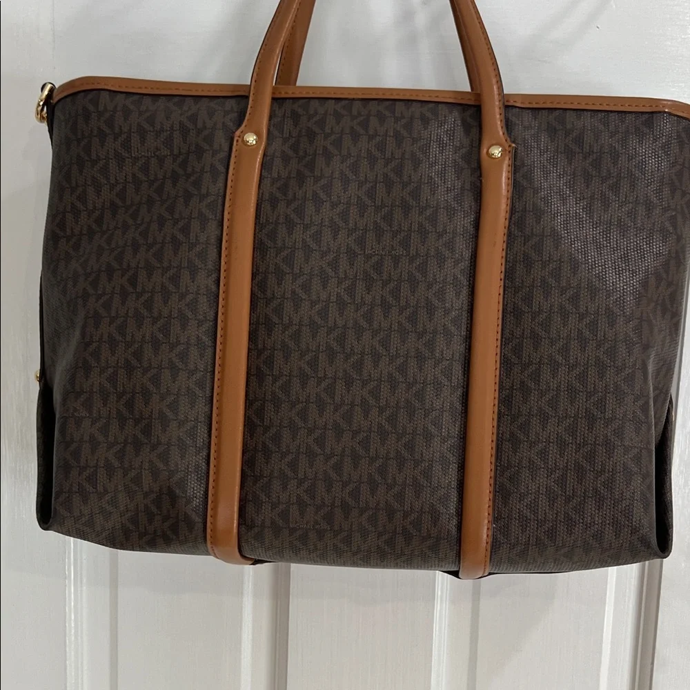 Michael Kors Dark Brown and Tan Bag - Picture 5 of 9